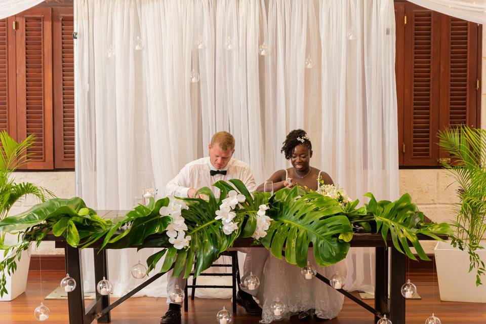 Sweetheart table