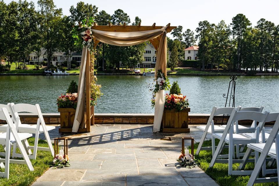 Fawn Lake Country Club