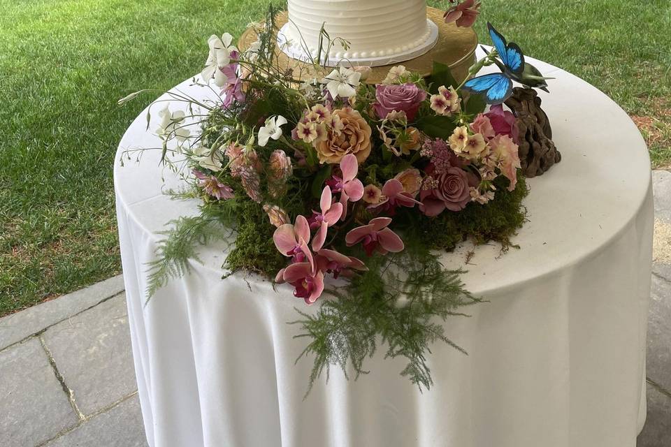 Cake table garden