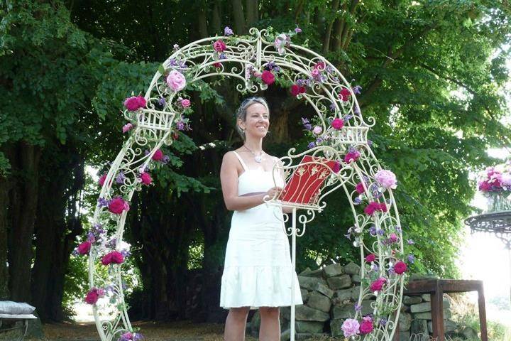 Celebrant in Paris