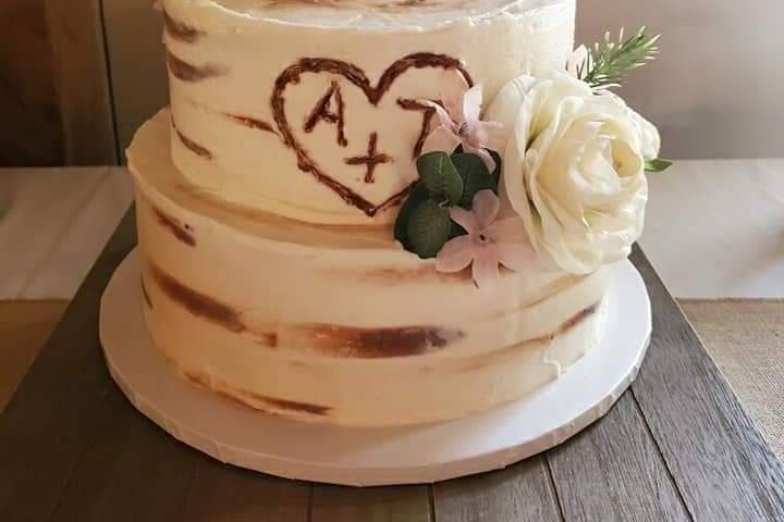 Birch wedding cake