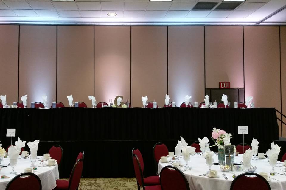 Romantic head table