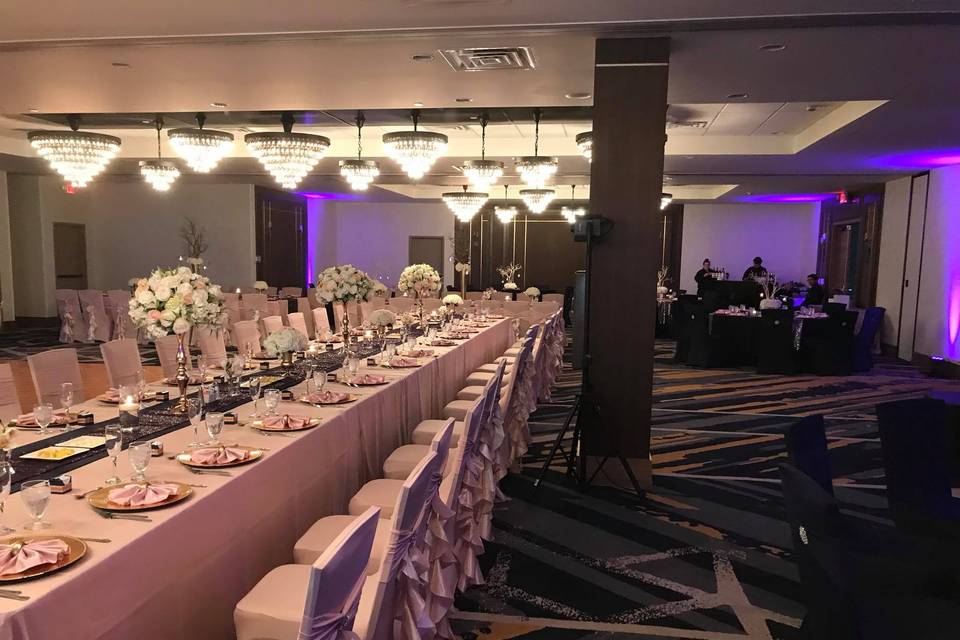 Long table arrangement