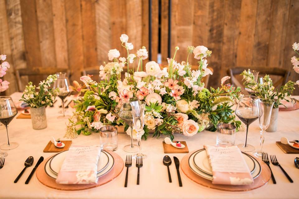 Blush Table Decor