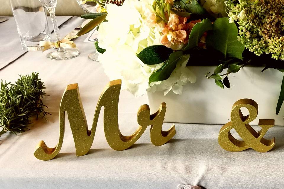 Head table centerpiece