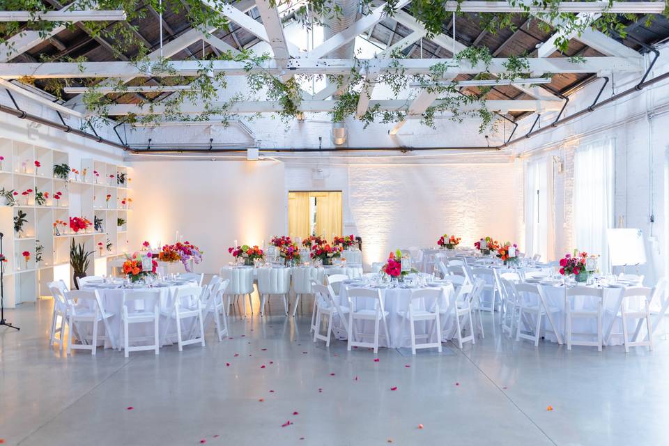 Round table set up