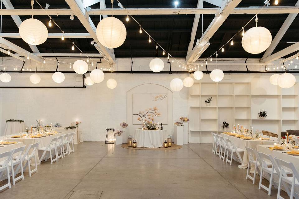 Main room set