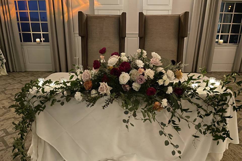 Large Sweetheart table floral