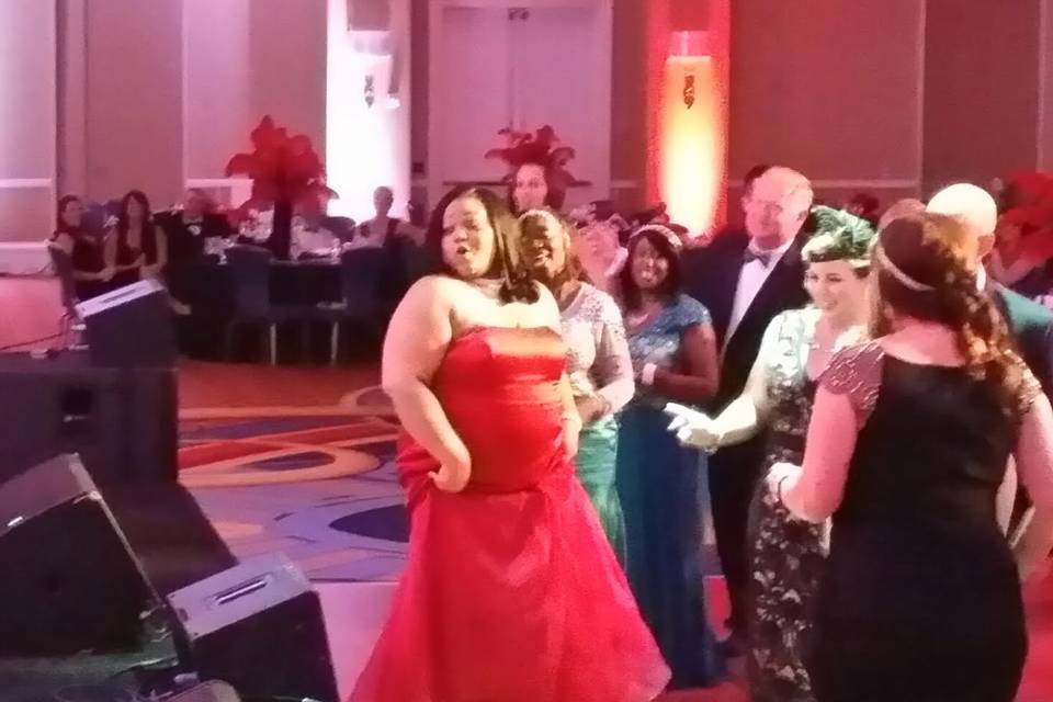 Dancing guests