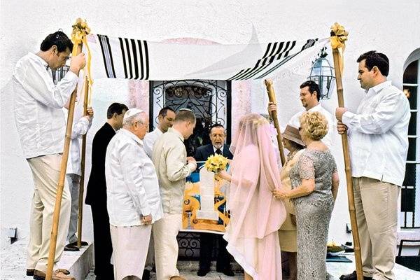 Medium Format, Color Film Candid, Jewish Cuban Wedding, Miami.