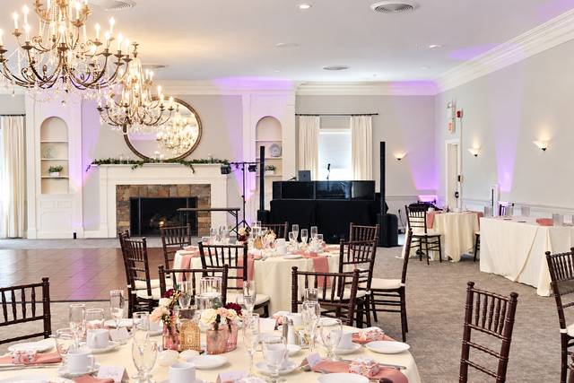 Ballroom, dance floor and dj b