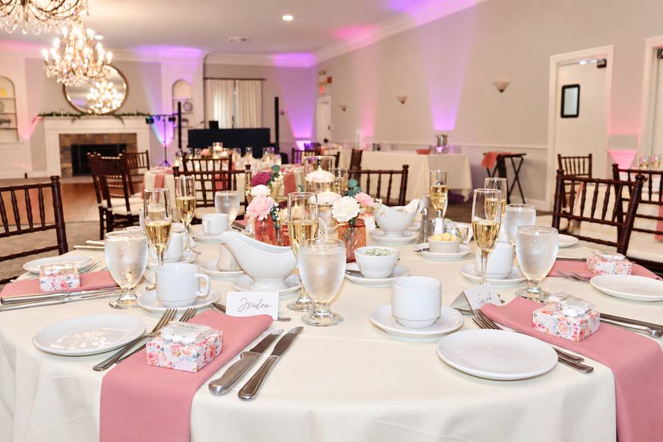 Sweatheart table