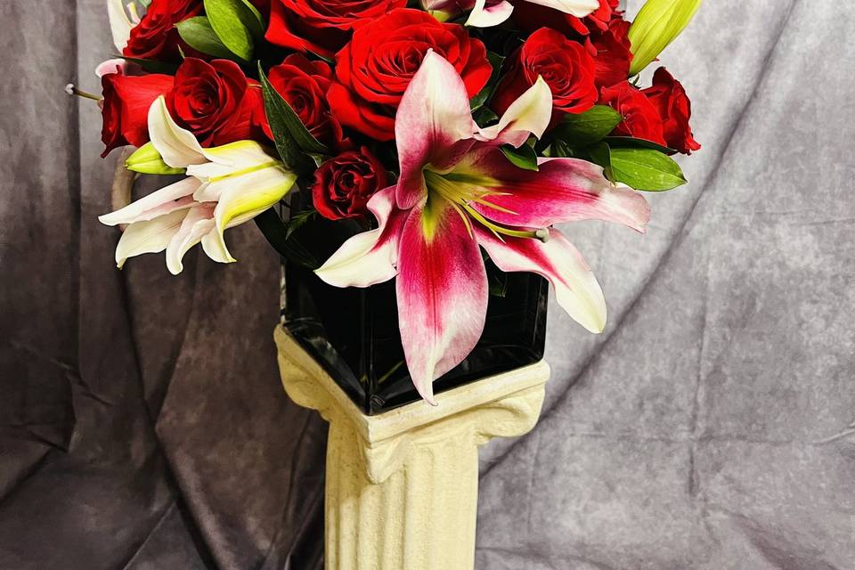 Roses & Lilies Beauty