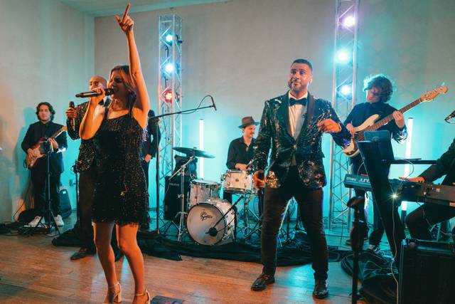 PDA Band