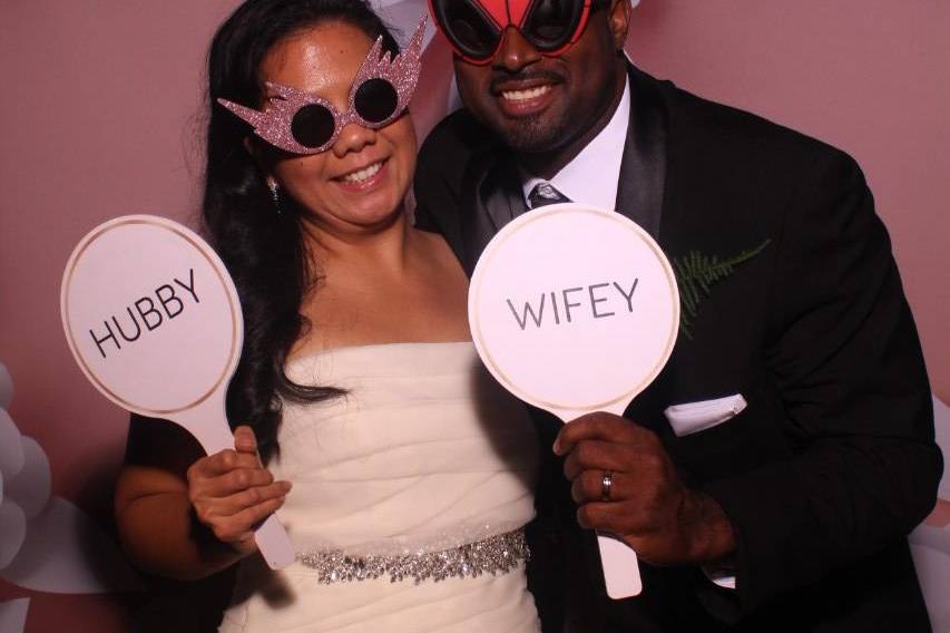 Wedding photo booth session