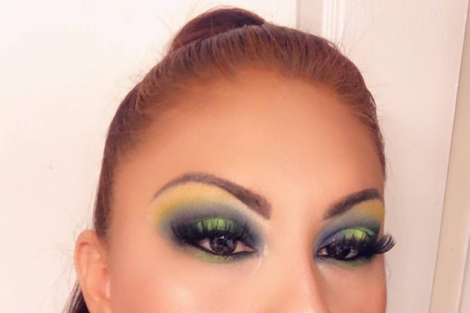 Yellow & green spring makeup