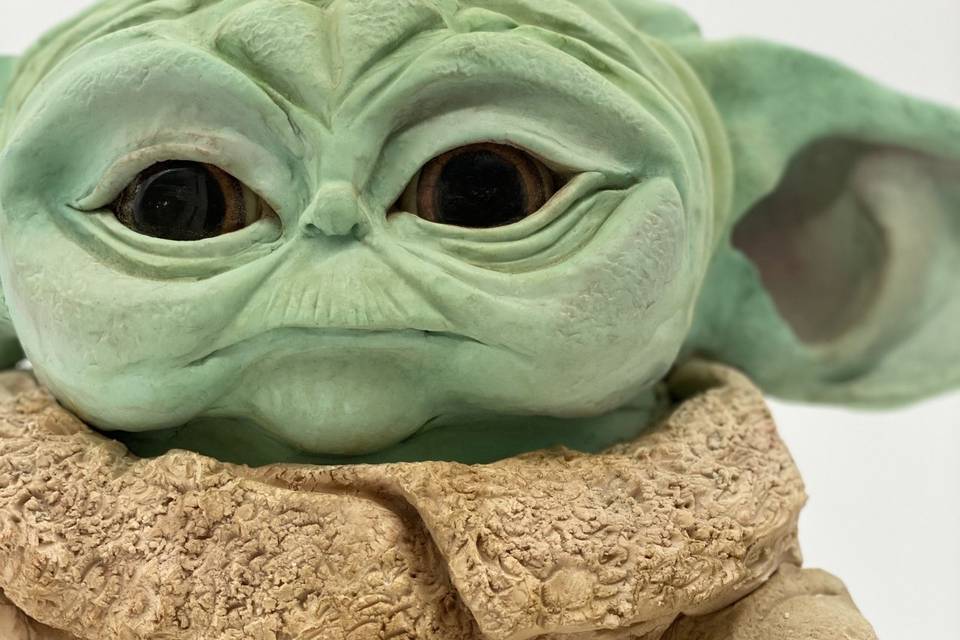 Baby Yoda cake