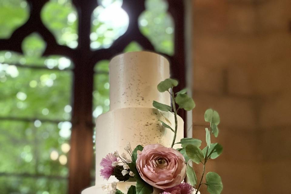 Edible sugar flowers