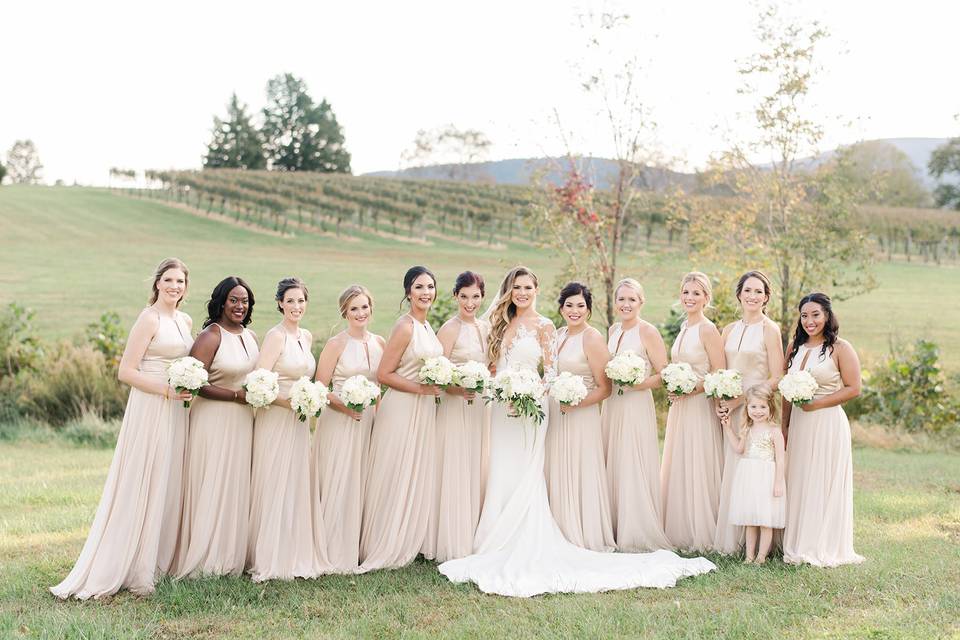 Bride and bridesmaids | 3 Cats Photo