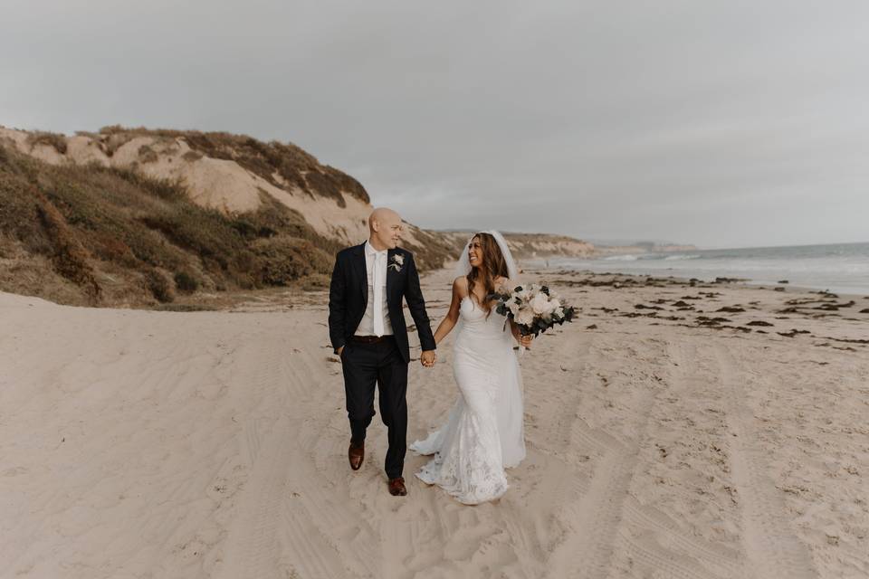 Beach walk - Nikki Nakata Photography