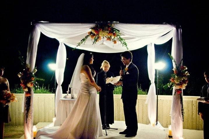 Officiant Arlene Goldman