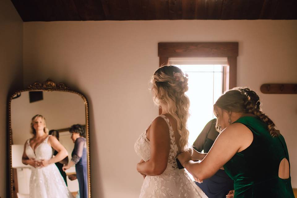 Bridal Cabin in use