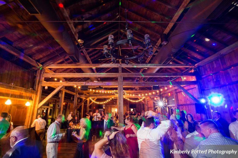 The Wells Barn at Franklin Park Conservatory is a fabulous location for your wedding.