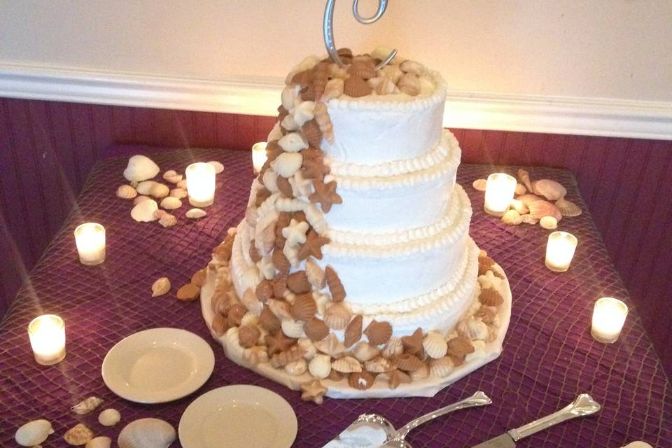 Wedding cake with lights