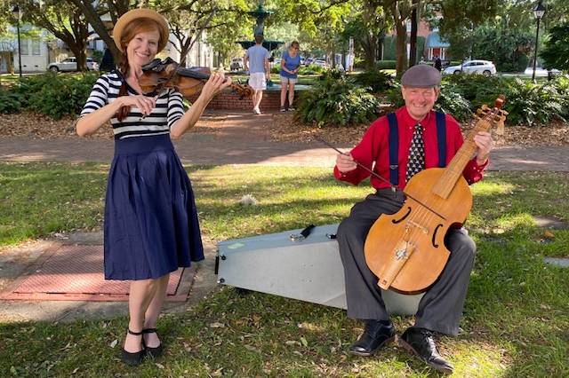 Duo in park