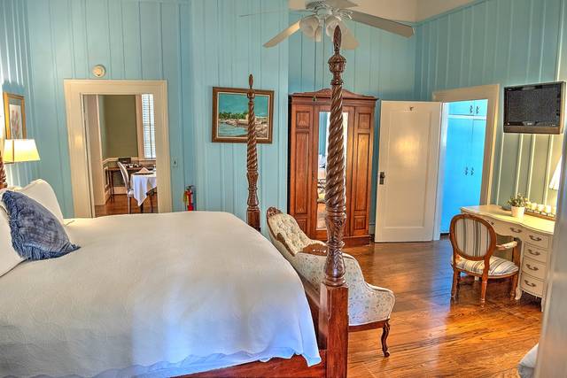 Open Gates Bed & Breakfast - Hotel Weddings - Darien, GA - WeddingWire