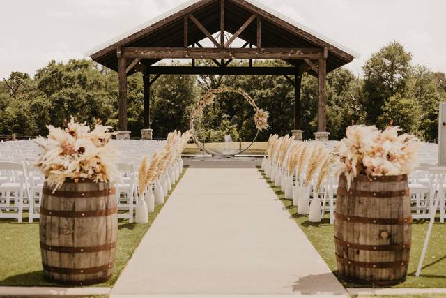 Circle C Barn at Copperas Creek