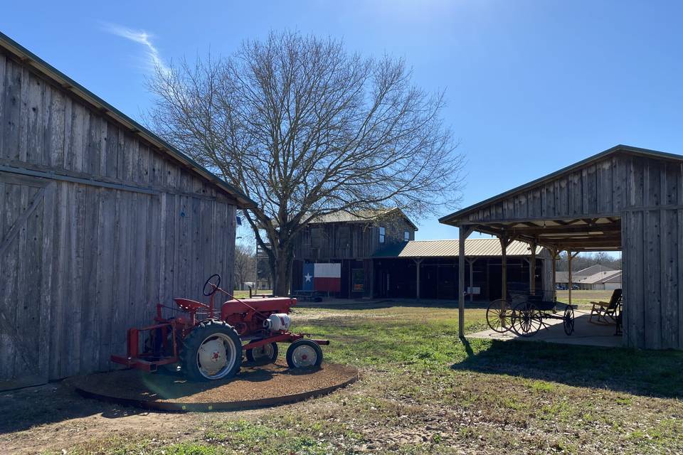 Circle C Barn at Copperas Creek