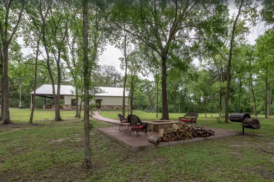 Circle C Barn at Copperas Creek