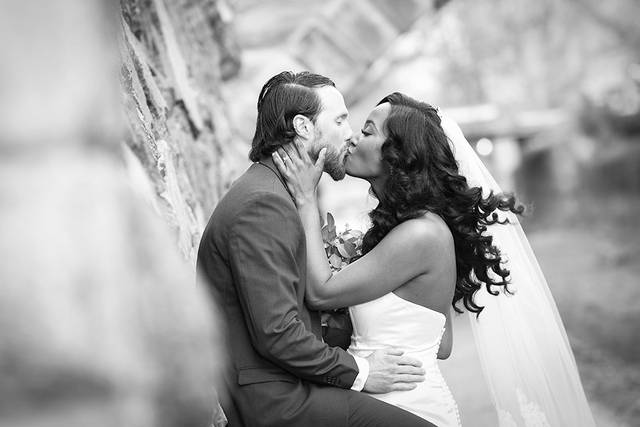 A couple kiss