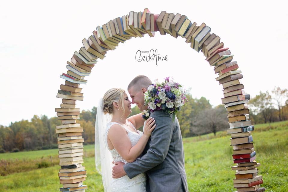 Newlyweds under the arch
