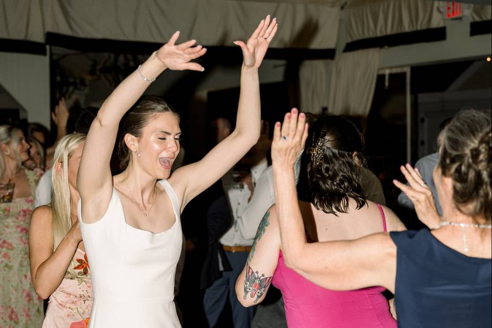 Wedding DJ magic by Mercier