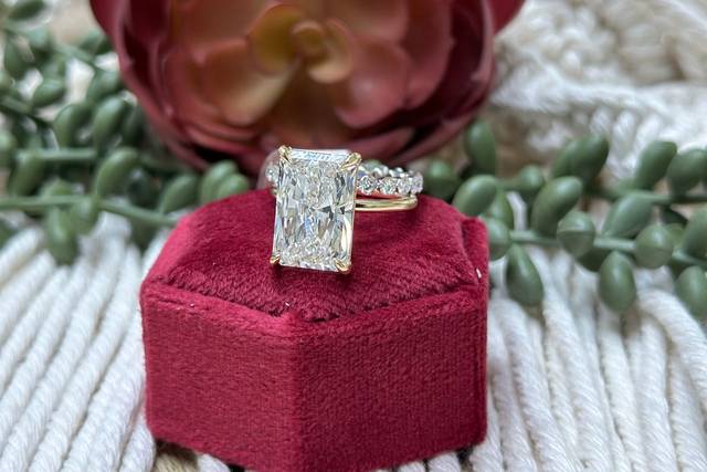 Elongated Radiant Cut Diamond