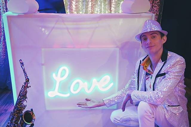 All Love Everything!