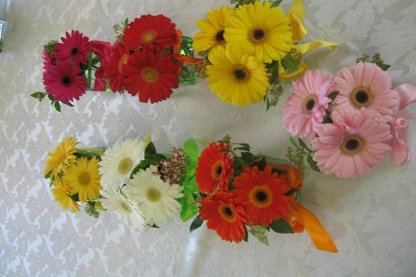 Bright gerbera centerpieces