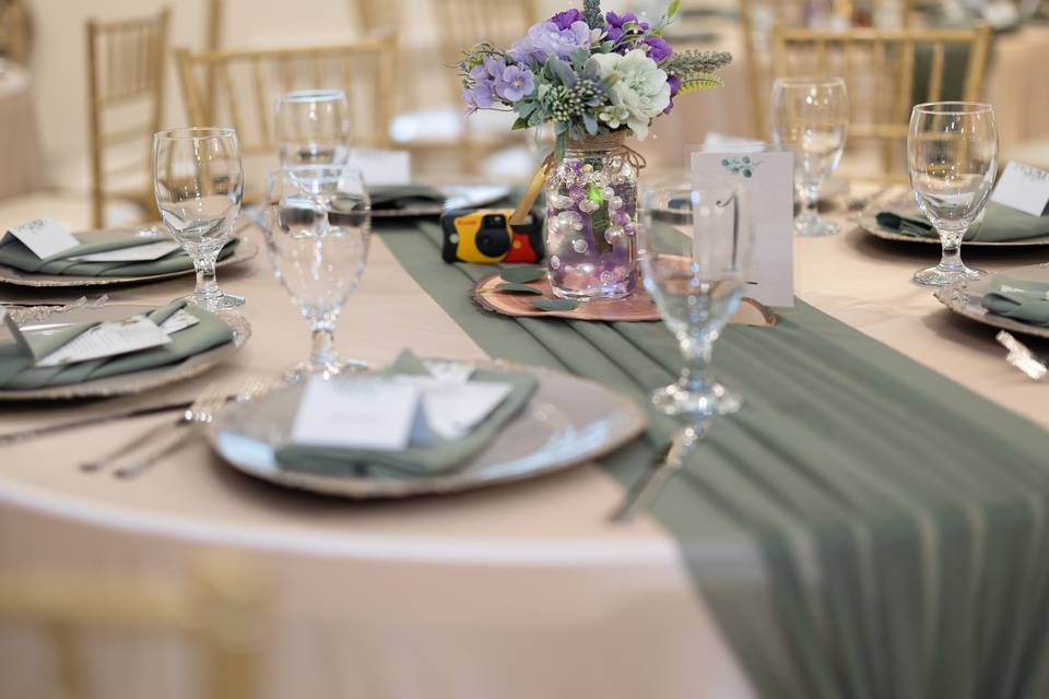 WEDDING TABLE BALLROOM