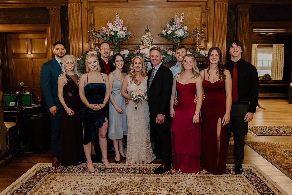 WEDDING FAMILY