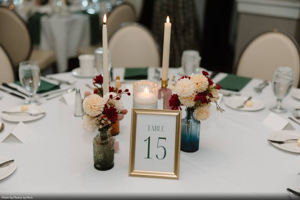 Table place setting
