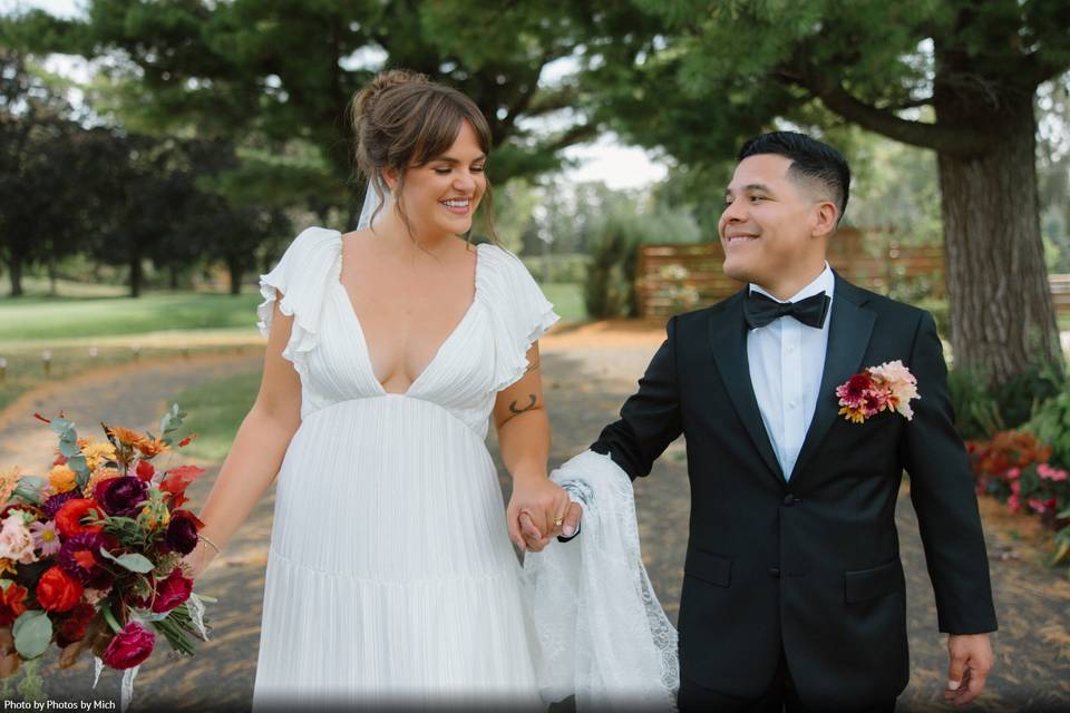 Bride and groom wedding ceremo