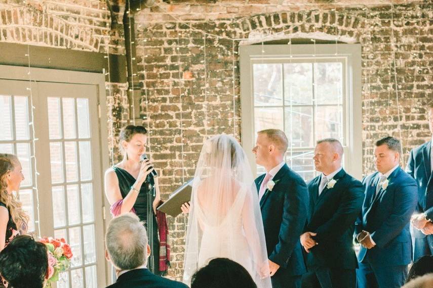 Indoor wedding | Elizabeth Fogarty Photography