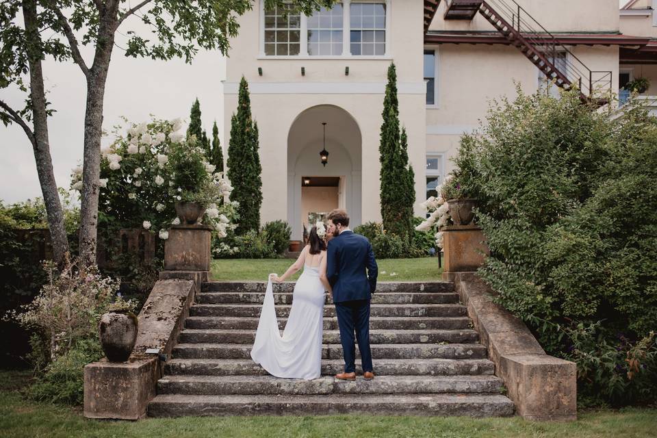 P+G | 2023 | Aldworth Manor