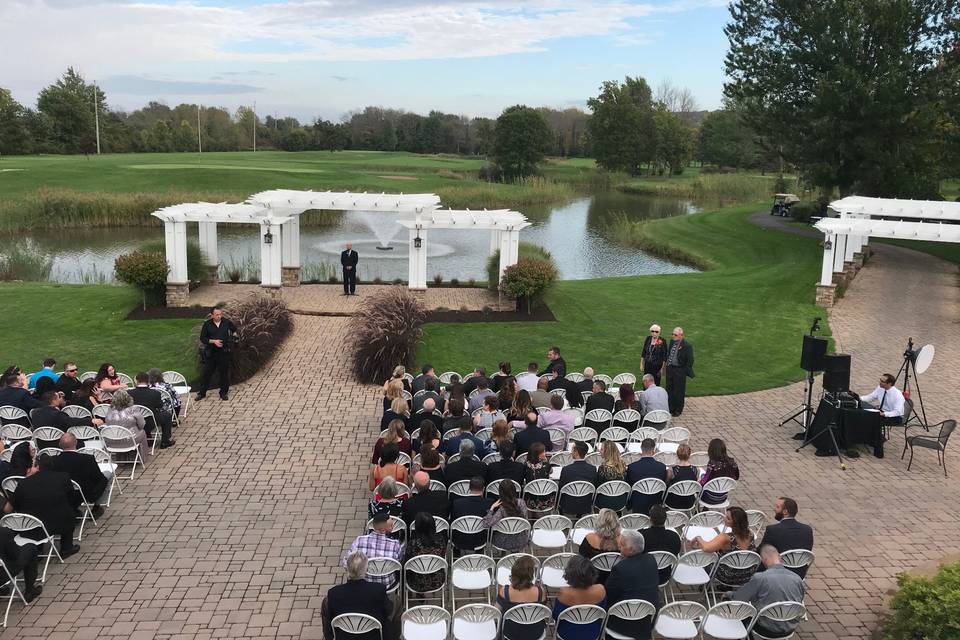 Outdoor ceremony, Links