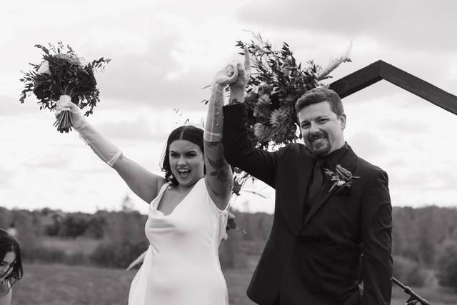 We’re married!!