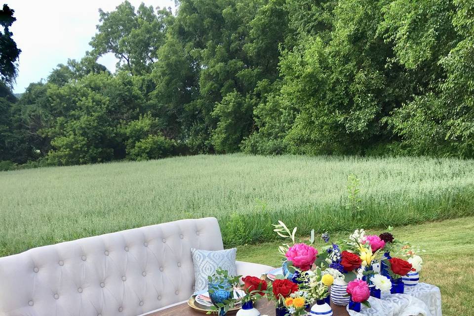 Colorful sweet heart table