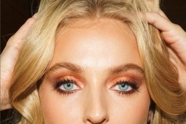 Golden goddess