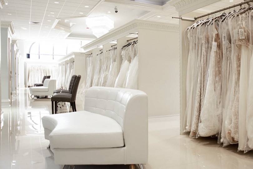 Bridal room seating